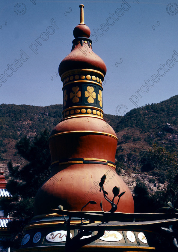 PMR.HK-43 
 Hong Kong 1958: a colourful stupa in Haw Par Villa (Tiger Balm Gardens). 
 Keywords: British colonies, Far East, tropics, island, historic, nostalgia