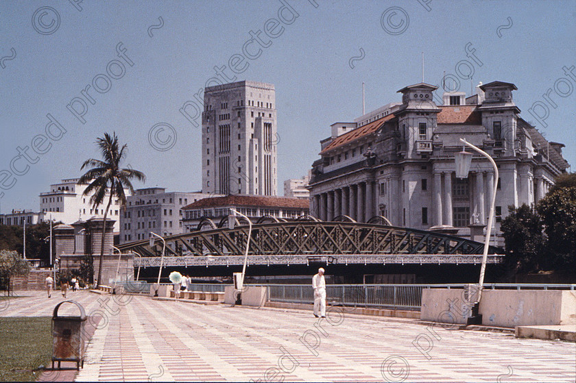 PMR.SP-03 
 Singapore 1958: Queen Elizabeth Walk, laid out for the queen's coronation, with Fullarton Building, Anderson Bridge and Asia Insurance Building, the only " skyscraper" in Singapore. 
 Keywords: British colonies, Far East, tropics, island, historic, nostalgia